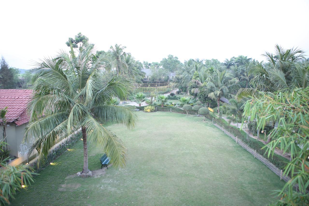 Breathing Earth - Rooms And Pool Calcutta Buitenkant foto