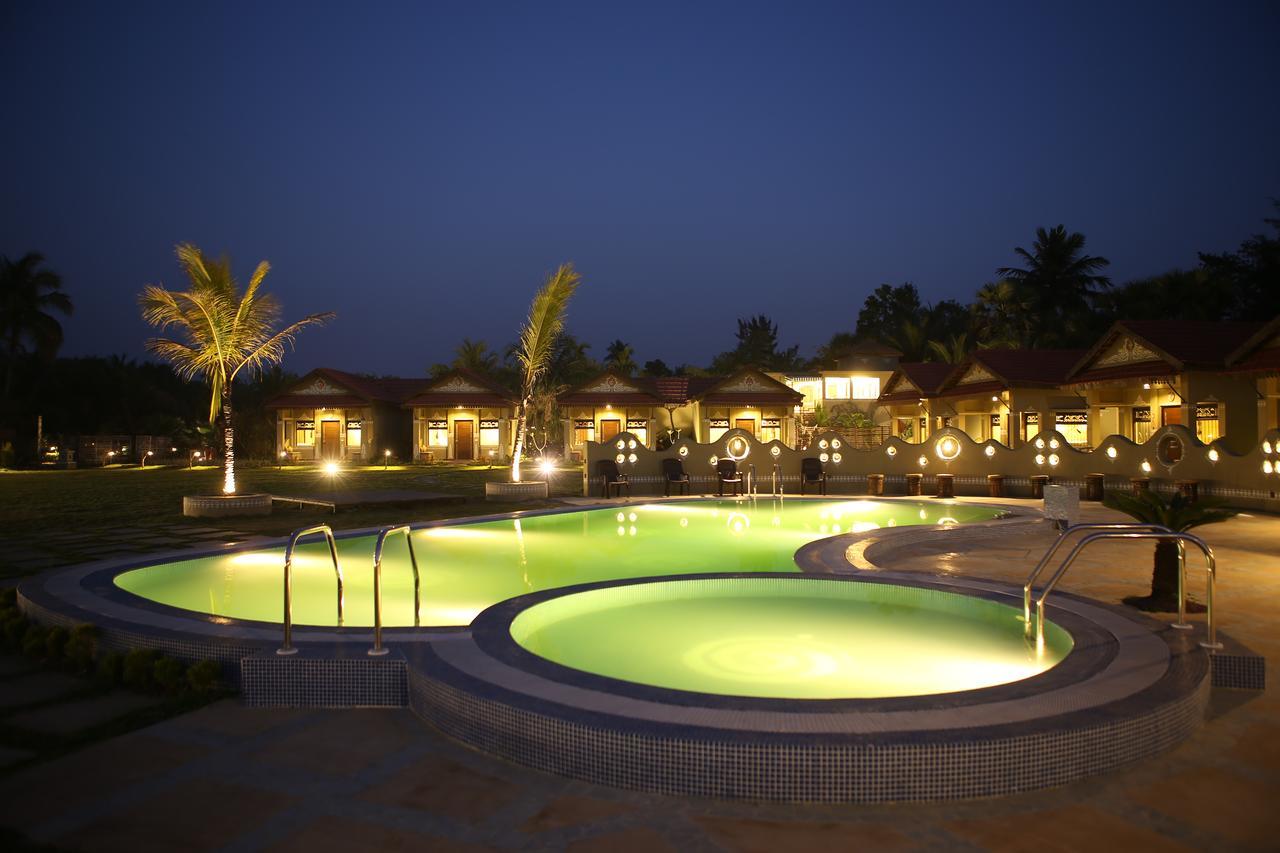 Breathing Earth - Rooms And Pool Calcutta Buitenkant foto
